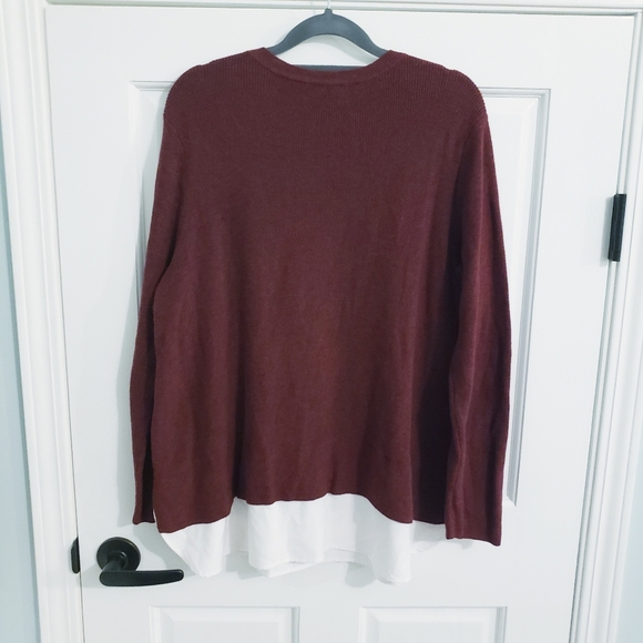 SOLD! Simply Vera by Vera Wang Lace Front Burgundy Dressy Sweater - Picture 2 of 6